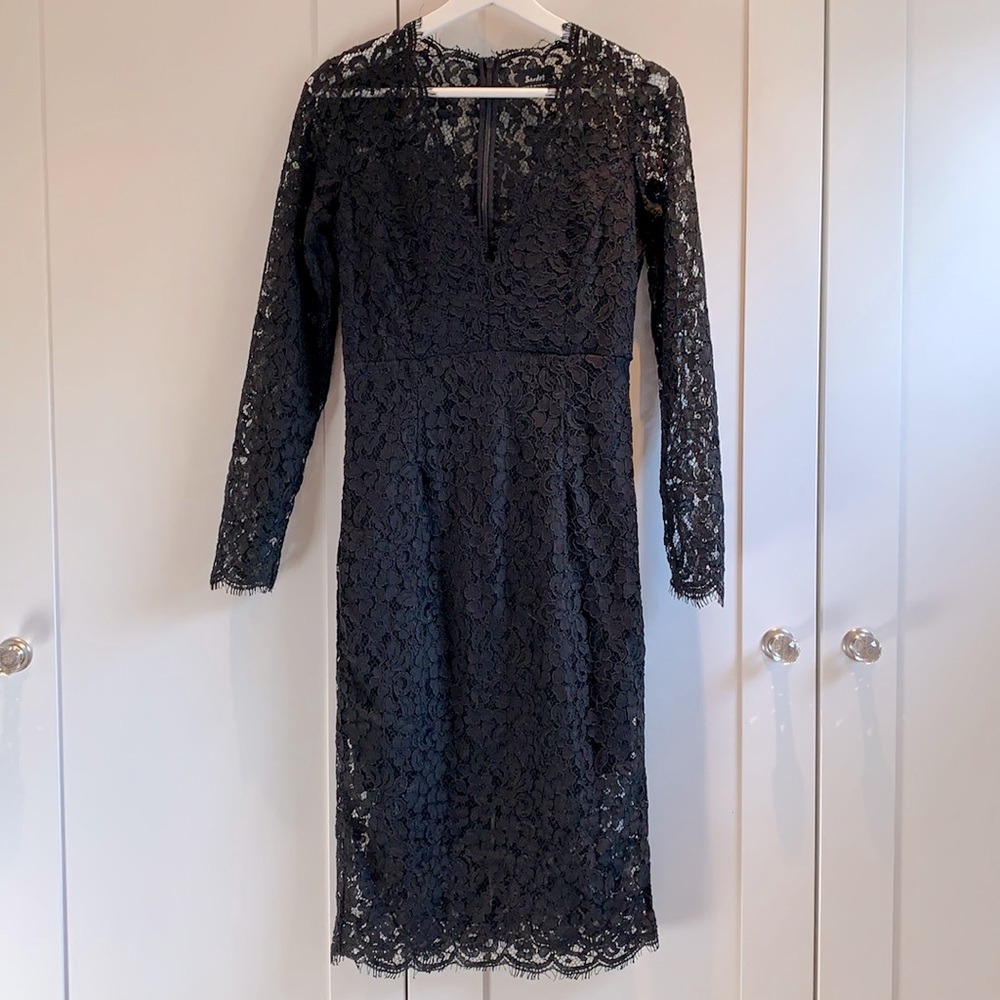 🆕 Bardot black lace midi dress